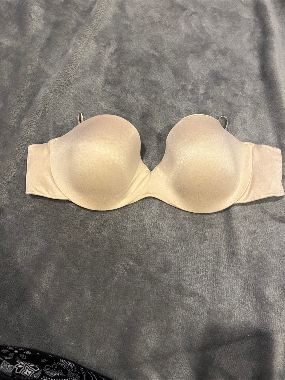 Seamless Strapless Nude push-up Bra with Smooth Contour